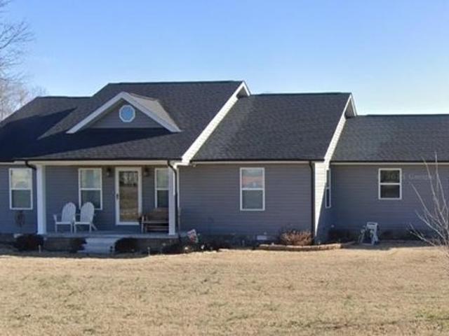 House for sale in Sikeston, Missouri