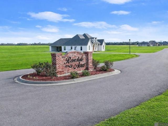 Land for sale in Port Allen, Louisiana