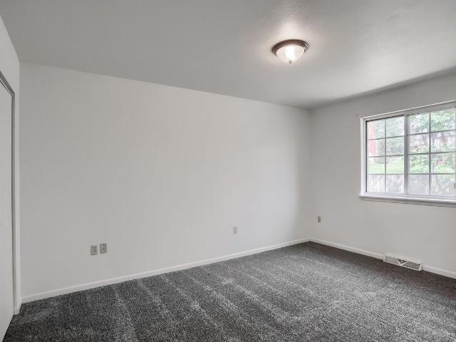Apartment for rent in New Castle, Pennsylvania