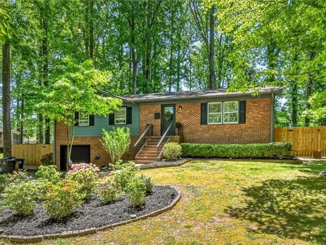 House for sale in Pfafftown, North Carolina