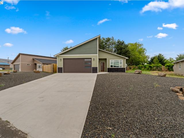 House for sale in Dallesport, Washington