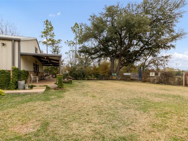 House for sale in Milam, Texas