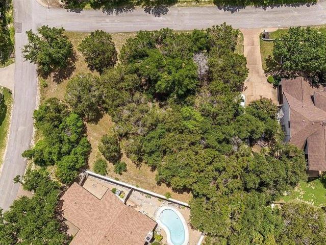 Land for sale in Lakeway, Travis County
