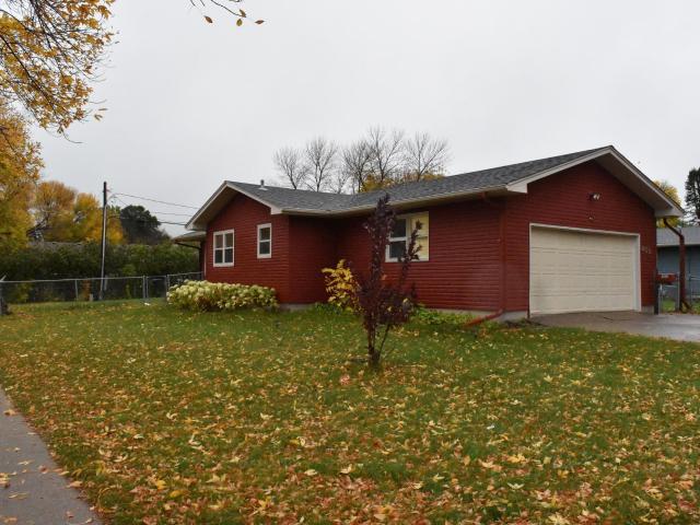 House for sale in Moorhead, Clay County