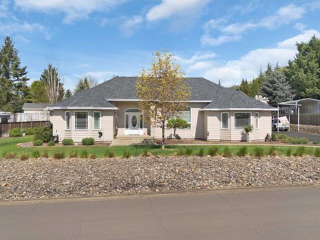 House for sale in Oregonia