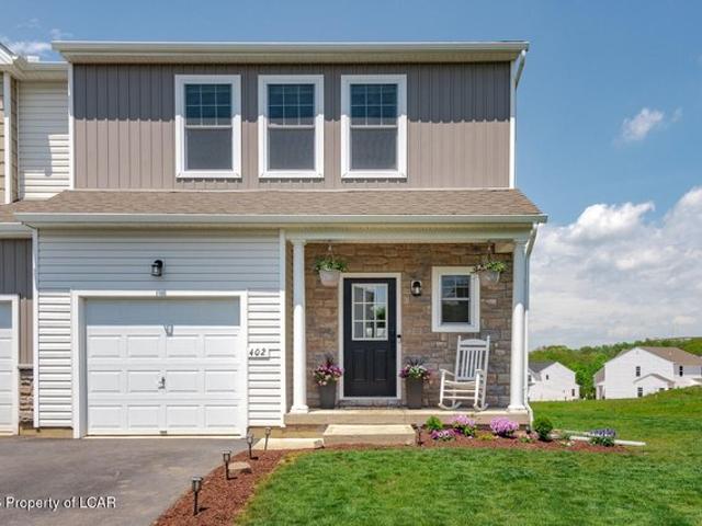 Townhouse for sale in Kinzers, Pennsylvania