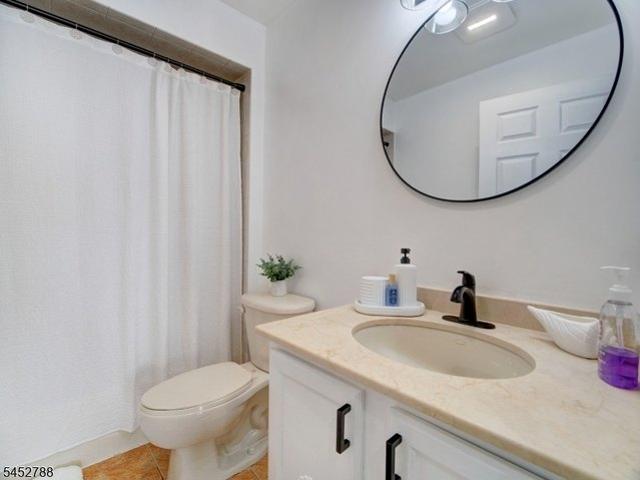 House for sale in Kenilworth, New Jersey