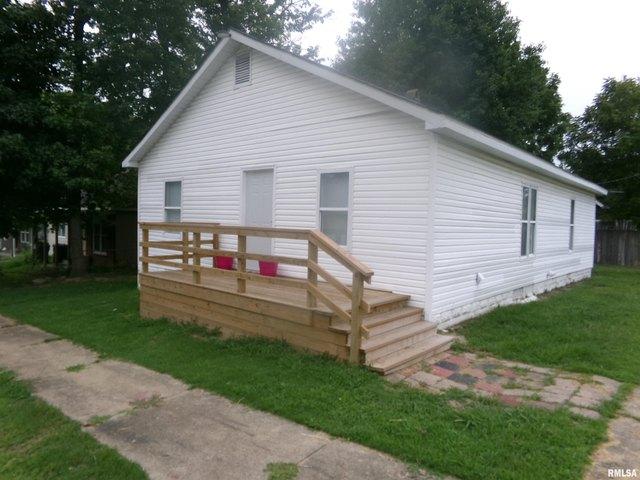 House for sale in West Frankfort, Illinois