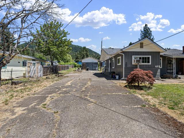 House for sale in Oregonia