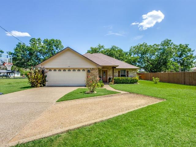 Property for sale in Tioga, Texas