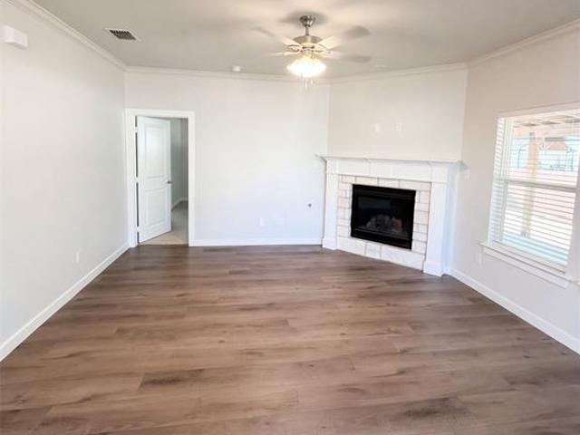 House for sale in Tioga, Grayson County