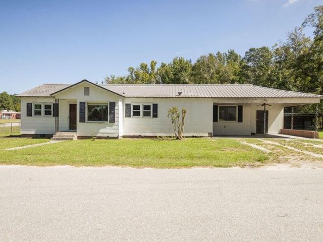 House for sale in Smoaks, Colleton County