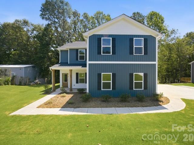 House for sale in Dallas, North Carolina