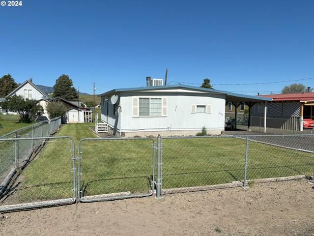 House for sale in Oregonia