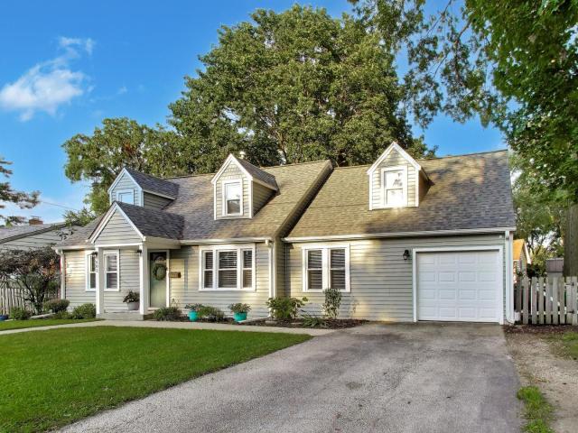 House for sale in Batavia, Kane County