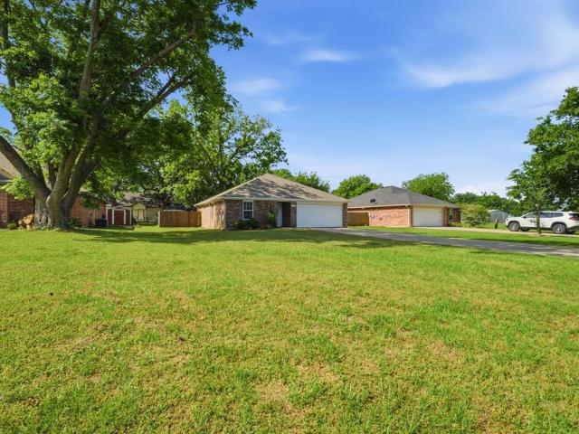 House for sale in Collinsville, Texas