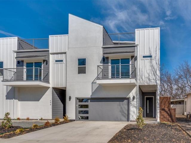 Townhouse for sale in Dallas, Texas