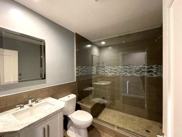 Apartment for rent in Canoga Park, California