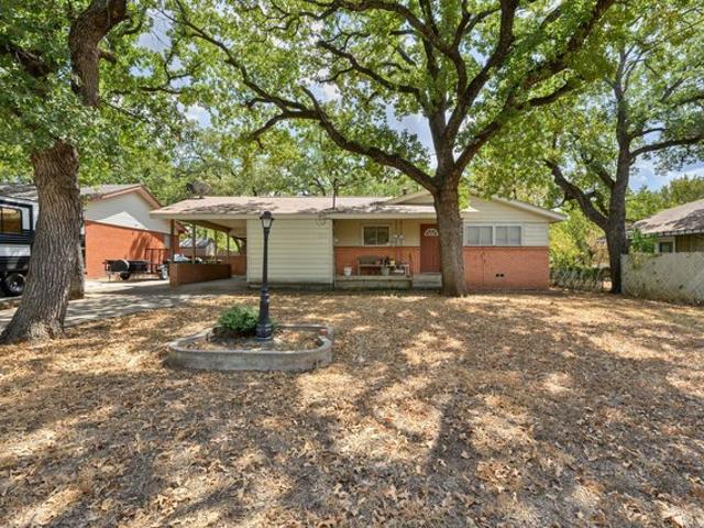 House for sale in Mineral Wells, Texas
