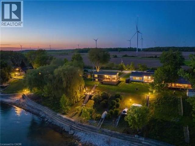 House for sale in Ontario