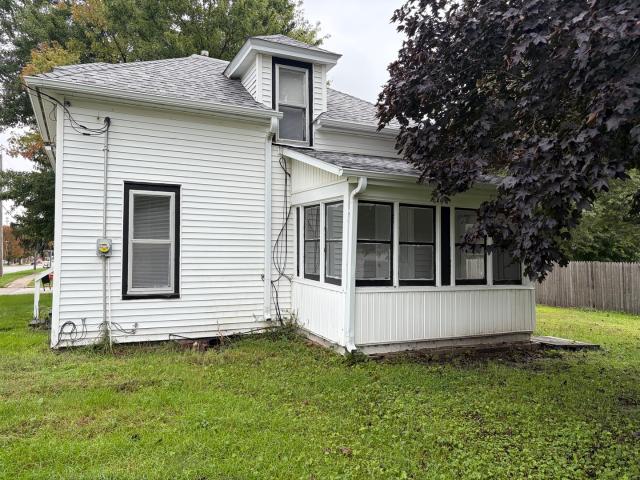 House for sale in Aledo, Mercer County