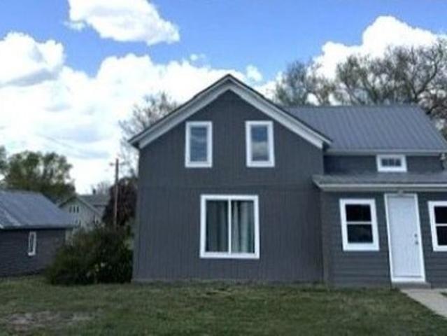 House for sale in Tyndall, South Dakota
