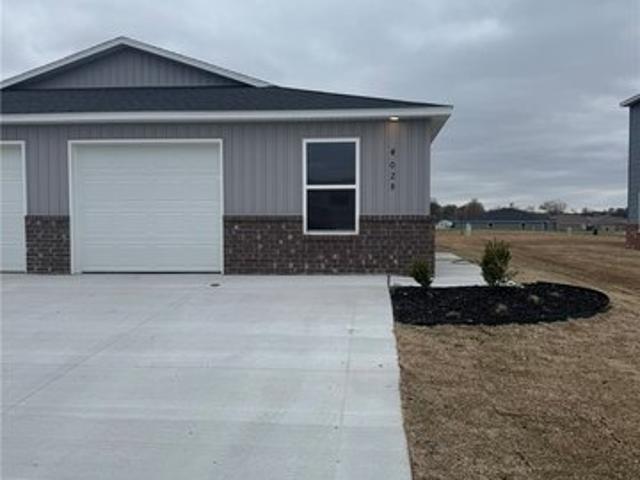 Townhouse for sale in Ark