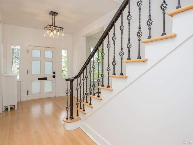 House for sale in Fleetwood, City of Mount Vernon
