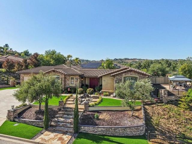 House for sale in Fallbrook, California
