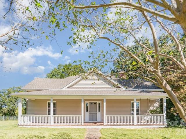 House for sale in Hickory Grove, South Carolina