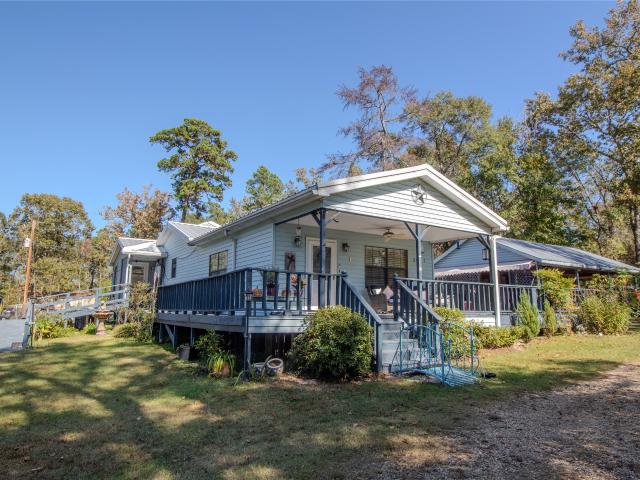 Farm for sale in Crockett, Texas