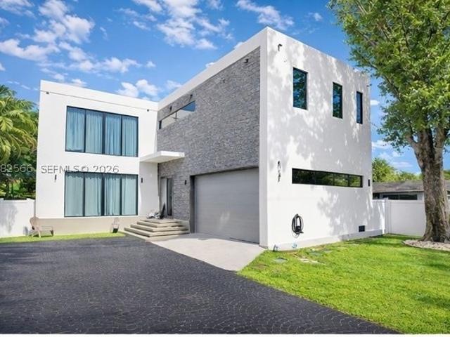 House for sale in Dania, Florida