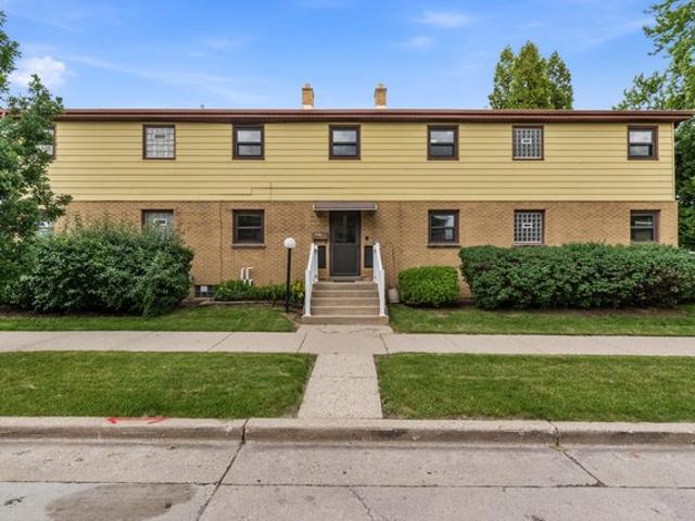 House for sale in Milwaukee, Wisconsin