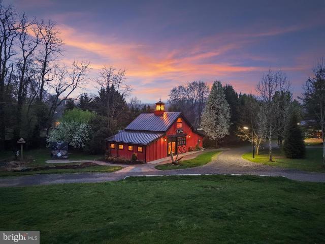 Commercial for sale in Paeonian Springs, Hamilton