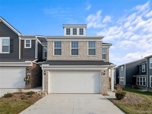 Townhouse for sale in Clarkston, Michigan