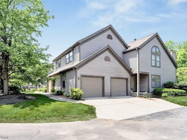 Condo for sale in Canfield, Mahoning County