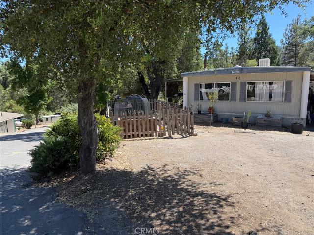 House for sale in Oakhurst, California