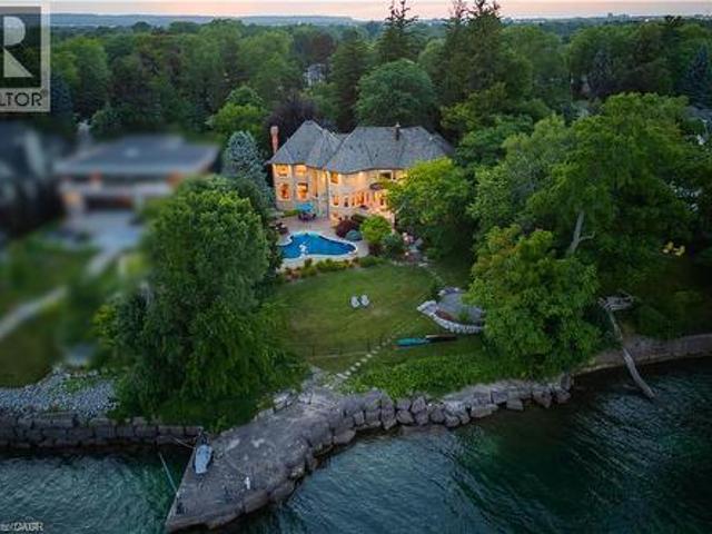 House for sale in Burlington, Ontario