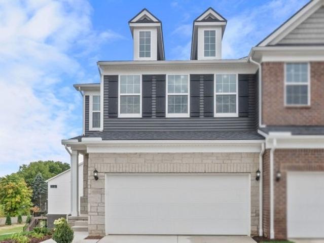 Townhouse for sale in Waldon Village, Independence Charter Township