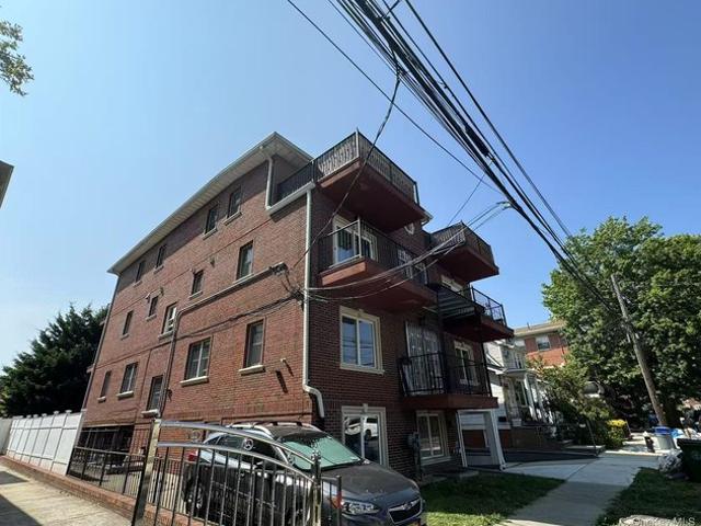 Condo for sale in Queens, Arverne