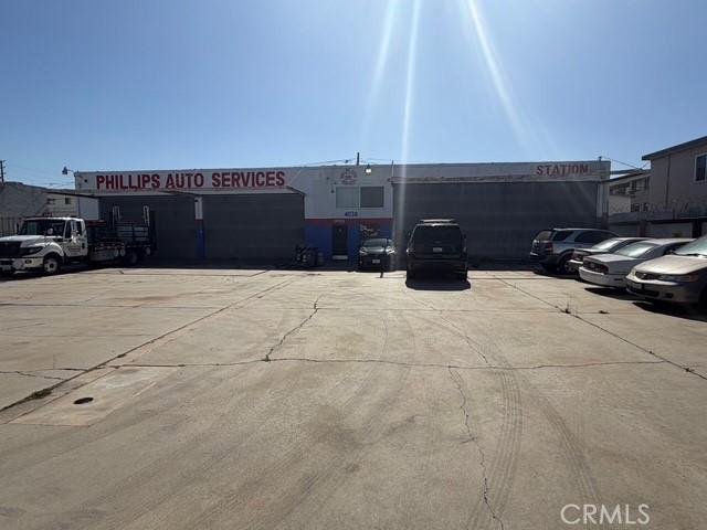 Commercial for sale in Hawthorne, California