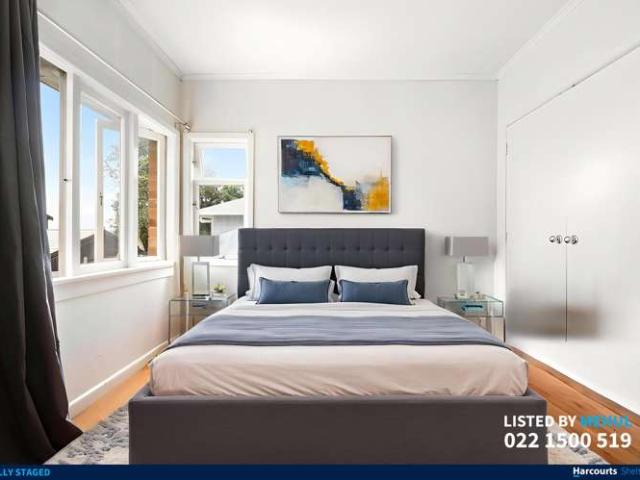 House for sale in Oratia