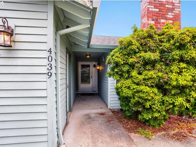 House for sale in Brookwood, Hillsboro