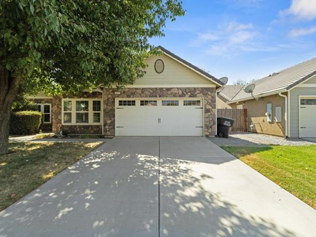 House for sale in Silver Oaks, Visalia