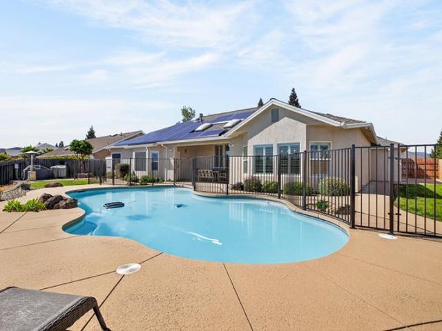 House for sale in Shasta, California
