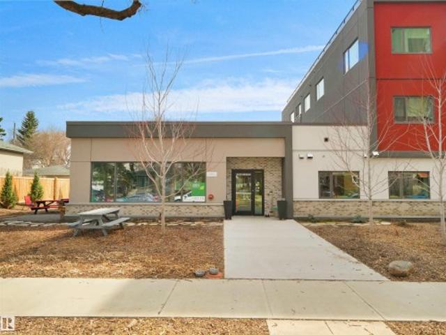 Condo for sale in Wedgewood, Alberta