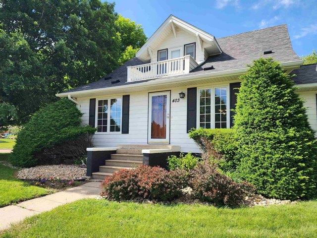 House for sale in Hull, Iowa