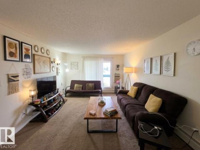 Condo for sale in Wedgewood, Alberta