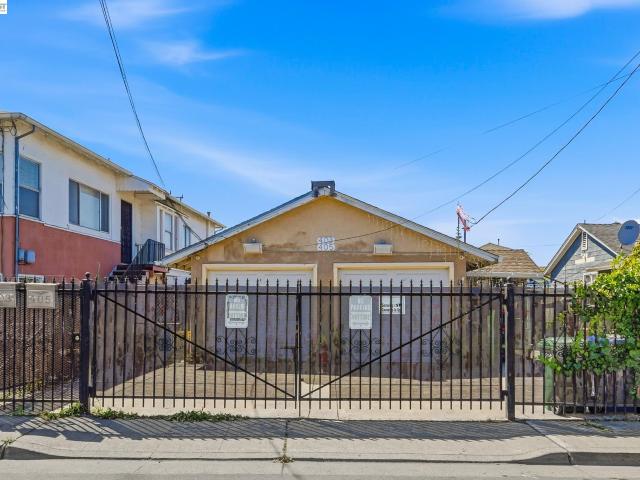 House for sale in Oakland, California