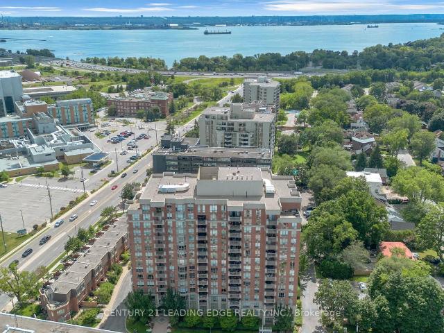 Condo for sale in Burlington, Ontario